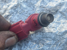 Cargar imagen en el visor de la galería, f 90 75 hp Yamaha FUEL INJECTOR 6D8-13761-00-00 four stroke 2005-2017