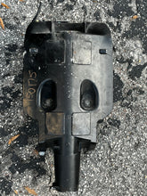 Lade das Bild in den Galerie-Viewer, DF 150 hp Suzuki SWIVEL BRACKET for 25” models 43111-96J10-0EP four stroke 2006-2016 some 175 200 hp compatibility