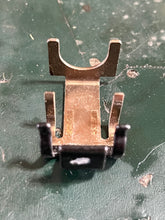 Cargar imagen en el visor de la galería, f 250 hp Yamaha 3 count FUEL INJECTOR CLIPS 6P2-13577-00-00 four stroke 2005-2018 some 200 225 hp compatibility