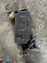 Cargar imagen en el visor de la galería, DT 150 200 hp Suzuki ICU f8t30281 32900-87d30 Ignition Control two stroke CARBURETED