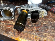 Load image into Gallery viewer, DF 90 100 115 140 hp Suzuki VST Fuel vapor Separator 15600-90J00 15600-90J01 TESTED four stroke 2002-2012