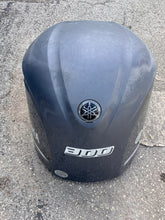Lade das Bild in den Galerie-Viewer, f 300 hp Yamaha TOP COWLING engine cover 6CE-42610-00-00 6BJ-42610-10-8D 6BJ-42610-20-8D 6BJ-42610-21-8D four stroke 2007-15