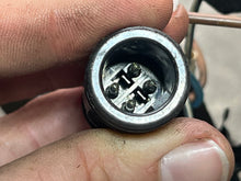 Lade das Bild in den Galerie-Viewer, 50 40 hp Yamaha CDI UNIT ASSEMBLY 6H4-85540-21-00 two stroke 3 cylinder 1984-1988 pro v 50PROLG