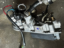 Cargar imagen en el visor de la galería, 150 175 200 225 250 300 hp Yamaha 68F-14182-01-00 VST FLOAT CHAMBER COVER 60V-14182-01-00 PUMP LEAD WIRE 68F-82509-00-00 FUEL FILTER 60V-24251-01-00 2000-2011 two stroke HPDI