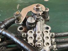 Lade das Bild in den Galerie-Viewer, 250 hp Yamaha OIL INJECTION PUMP 60V-13200-03-00 two stroke HPDI 3.3 Liter 2007-2009 some compatibility 200 225 hp