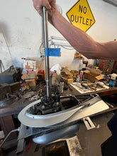 Lade das Bild in den Galerie-Viewer, refurbished bf 225 honda 20" lower unit