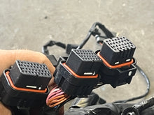 Cargar imagen en el visor de la galería, f 250 hp Yamaha engine WIRE HARNESS 6P2-82590-20-00 four stroke 2005 3.3 Liter