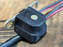 Load image into Gallery viewer, DF 40 50 hp Evinrude Suzuki 5031464 CKP SENSOR ASSY 32150-87J00 four stroke 2000