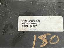 Cargar imagen en el visor de la galería, 150 hp Evinrude E-tec EMM CONTROL UNIT 0586982 two stroke 2008 e150dpxscr