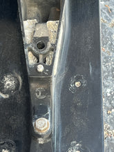 Cargar imagen en el visor de la galería, 60 50 hp Mercury Bigfoot LOWER UNIT ASSY 20” 9760T25 CASE 1671-9760T42 two stroke 1:64x1 DRIVESHAFT LONG 45-812731