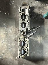 Lade das Bild in den Galerie-Viewer, f 115 hp Yamaha THROTTLE BODY #1 and #2 68V-13751-01-00 68V-13752-01-00 2005, four stroke 2001-2011