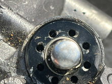 Lade das Bild in den Galerie-Viewer, PARTS f 150 hp Yamaha PTT POWER TRIM UNIT 63P-43800-13-00 four stroke NEEDS NEW MOTOR