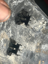 Load image into Gallery viewer, sold ebay may2025—-150 175 200 hp Yamaha LOWER MOUNT COVER 2 68F-44556-00-4D two stroke HPDI 2000-2008 some vmax compatibility