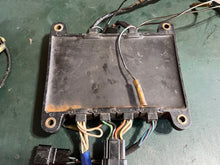 Cargar imagen en el visor de la galería, 150 175 200 hp Yamaha 62H-85540-00-00 CDI CU2682 1994-95 two stroke