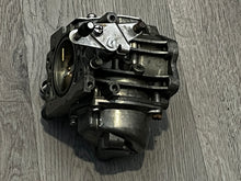 Lade das Bild in den Galerie-Viewer, 250 hp Yamaha CARBURETORS port 2-4-6 61A-14301-03-00 61A- 14302-03-00 61A-14303-03-00 two stroke 76 degree