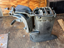 Lade das Bild in den Galerie-Viewer, 40 50 hp Yamaha 20” LONG MIDSECTION UPPER CASING 6H4-45111-10-4D SWIVEL 697-43311-03-4D STEERING ARM 6H4-42510-02-4D EXHAUST 6H4-41137-00-94 Two Stroke 1994 ProV