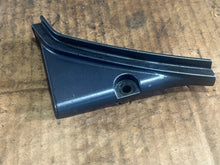 Load image into Gallery viewer, f 75 90 hp Yamaha 67F-42738-00-8D FITTING PLATE 2009-2017 four stroke bottom lower cowling