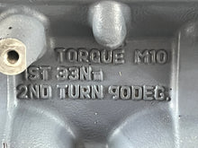 Load image into Gallery viewer, sold ebay april2025——f 115 hp Yamaha 2003 Cylinder Head 68V-11110-00-94 four stroke 2000-2011 68V-W009A-01-1S