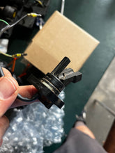 Load image into Gallery viewer, sold ebay apr2026——DT 150 200 225 Suzuki WATER COOLING SENSOR 34870-94630 two stroke 1985-2001 55-200 supersedes to 34870-94606 34870-94614 34870-94615 34870-94620 34870-94605 34870-94613 34870-94604 34870-94612 34870-94603 34870-94610 34870-94611