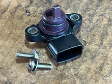 Load image into Gallery viewer, vf 90 hp Yamaha 68F-83688-10-00 throttle MAP SENSOR 2012-2022 four stroke, some 90-200 hp