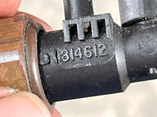 Charger l'image dans la galerie, 150 hp Mercury THERMAL AIR VALVE vacuum 814612 Two Stroke v6 1991-2005 some 105-200 hp