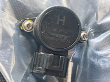 Cargar imagen en el visor de la galería, f 115 hp Yamaha THROTTLE SENSOR 6C5-85885-00-00 four stroke 2014-2025 some 50 60 70 75 90 hp compatibility