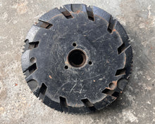 Load image into Gallery viewer, 150 200 hp Mercury flywheel 271-817632-c efi carb two stroke 90-95 v6 817632A12 94-tooth