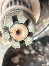 Lade das Bild in den Galerie-Viewer, SEI Lower Unit for f 225 hp Yamaha application - Kam