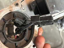 Cargar imagen en el visor de la galería, 150 175 200 225 250 300 hp Yamaha 68F-14182-01-00 VST FLOAT CHAMBER COVER 60V-14182-01-00 PUMP LEAD WIRE 68F-82509-00-00 FUEL FILTER 60V-24251-01-00 2000-2011 two stroke HPDI