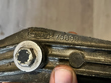 Load image into Gallery viewer, 90 115 hp Mercury THROTTLE SPARK ADVANCE 79899 79900 two stroke 1979-1987 Mariner