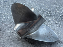 Cargar imagen en el visor de la galería, OMC Volvo Penta Rebel 763568 3-Blade Propeller LH 15 1/2 x 17 Pitch STAINLESS prop 15 spline