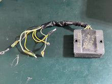Cargar imagen en el visor de la galería, DT 225 250 200 150 HP Suzuki 32800-92E00 32800-92E10 voltage RECTIFIER & REGULATOR electrical OEM two stroke 92E10