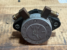 Lade das Bild in den Galerie-Viewer, DF 40 50 hp Suzuki 15100-87J0V FUEL PUMP 5031398 four stroke 1999-2006 Evinrude