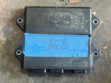 Cargar imagen en el visor de la galería, F 225 hp 4.2 liter yamaha four stroke 4 stroke ECU 6CC-04 6CC-8591A-04-00 2014 854 hrs