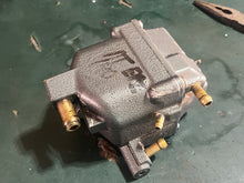 Cargar imagen en el visor de la galería, DT 225 200 150 hp Suzuki Efi FUEL VAPOR SEPARATOR 15600-92E21-0EP, cover 1-line 15620-88D21-0ED two stroke 1988-99