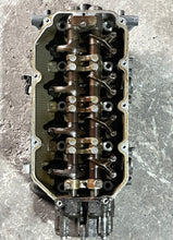 Cargar imagen en el visor de la galería, BF 90 75 hp Honda CYLINDER HEAD 12210-ZW1-010ZA four stroke 1997-2006
