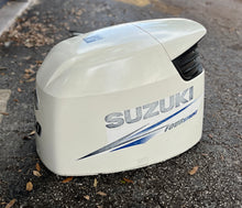 Load image into Gallery viewer, DF 150 hp Suzuki ENGINE COVER SET WHITE 61410-96881-Y5S 61420-96810-Y5S four stroke 2014-2016 needs gasket