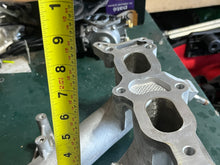 Cargar imagen en el visor de la galería, DF 115 140 hp Suzuki INTAKE MANIFOLD INTAKE 13110-90J10 Four Stroke 2013-2018