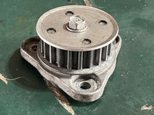 Cargar imagen en el visor de la galería, 150 200 hp Yamaha HPDI Flywheel Coupling 68F-11579-00-00 Drive Gear 68F-11536-00-94 two stroke