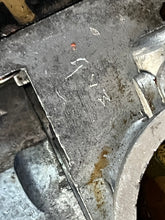 Cargar imagen en el visor de la galería, sold local nov25-2025——15 HP Yamaha CARBURETOR Assy 1 6E7-14301-74-00 with FUEL PUMP two stroke 1984