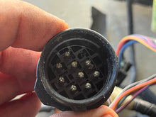 Cargar imagen en el visor de la galería, f 225 200 hp Yamaha engine WIRE HARNESS 69J-82590-10-00 2002 69J-11 four stroke