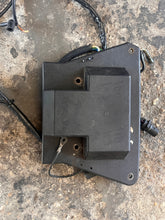 Charger l'image dans la galerie, vendu localement avril 2026—250 200 225 ch Johnson Evinrude 0586212 Power Pack 586212 0586661 1997-2001 deux temps