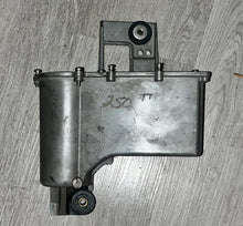 Lade das Bild in den Galerie-Viewer, 250 225 hp Yamaha VST CHAMBER 66K-14980-00-00 Two Stroke OX66 1998 dark grey