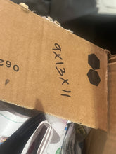 Cargar imagen en el visor de la galería, sold shopify aug2025—-250 225 200 HP Yamaha 65L-14980-00-00 FLOAT CHAMBER, 65L-14182-00-00 COVER, 65L-13907-00-00 FUEL PUMP ox66 1997-1998 Two Stroke