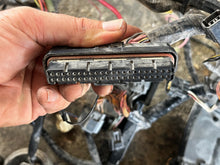 Load image into Gallery viewer, f 225 200 hp Yamaha engine WIRE HARNESS 69J-8259N-10-00 69J-82590-50-00 FOUR STROKE 2003-05 v6