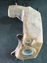 Load image into Gallery viewer, sold ebay jan2025—-DT 75 85 hp Suzuki 69110-95514 OIL TANK two stroke - no cap