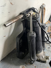 Lade das Bild in den Galerie-Viewer, sold local mar3-2026——350 hp Mercury Verado POWER TRIM ASSEMBLY 8M0118297 four stroke
