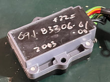 Load image into Gallery viewer, f 225 hp Yamaha 69J-81960-10-00 voltage regulator & rectifier four stroke electrical 2003 200 225 hp single rectangular connector