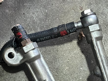 Cargar imagen en el visor de la galería, DF 225 200 hp Suzuki FUEL DELIVERY RAIL SET 15751-93J00 four stroke 2004-2020 some 250 300 hp