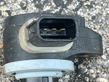 Cargar imagen en el visor de la galería, 115 hp Mercury pencil IGNITION COIL 8M0039809 880615T01 four stroke EFI some compatibility Verado 150-400 hp some 80 90 100 hp EFI